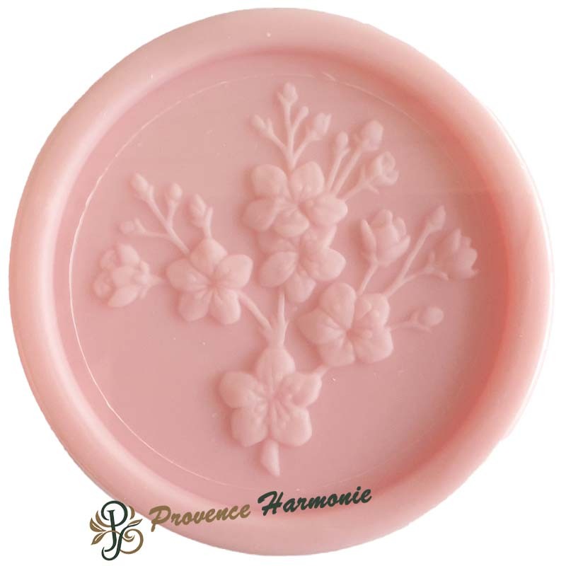 Savon Fleurs de Cerisier à l’huile d’amande douce Esprit Provence Savon Fleurs de Cerisier à l’huile d’amande douce Esprit Provence