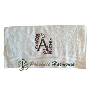 Serviette de toilette brodée lettre A