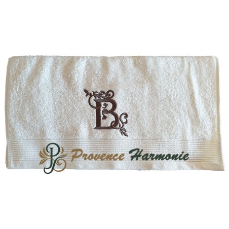 Serviette de toilette brodée lettre B