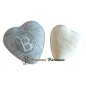 Scatola decorativa a cuore con lettera B e sapone al latte d’asina Scatola decorativa a cuore con lettera B e sapone al latte d’asina