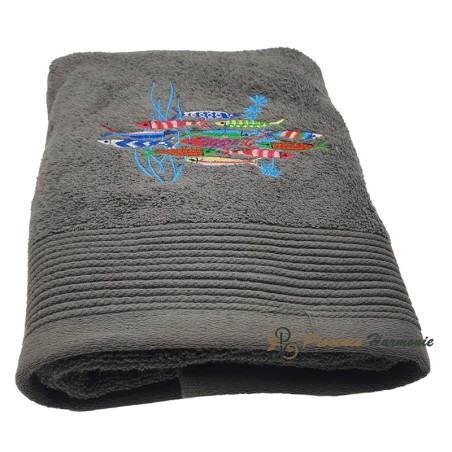 Quartz Bath Towel Embroidered Sardine Dance